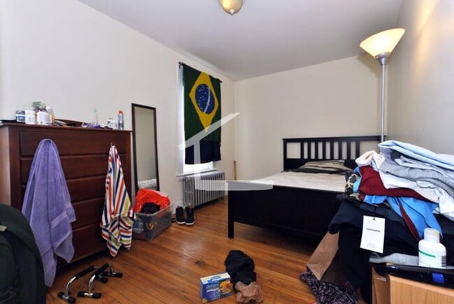 Photo - 243 N Harvard St