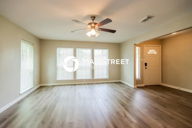 Photo - 3 Bedroom Pet-Friendly Home in HOUSTON, TX...