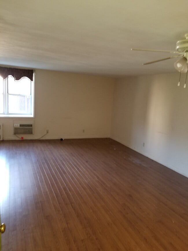 Photo - 3 Sadore Ln Unidad 3Z