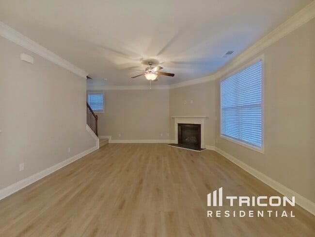 Photo - 3913 Norman View Dr