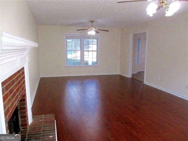 Photo - 3040 Oak Meadow Dr