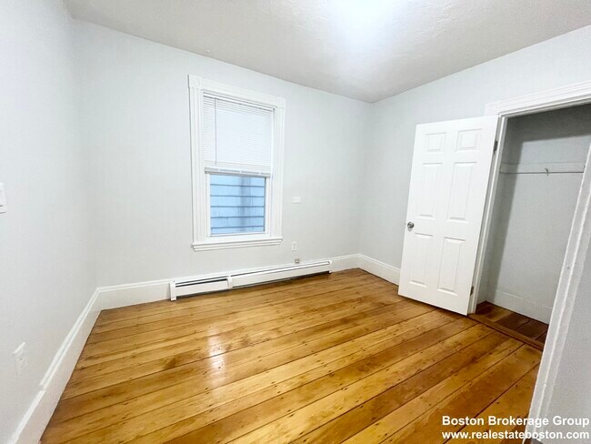 Photo - 22 Howell St Unit 1