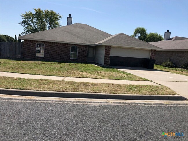 Building Photo - 4212 Embers Dr