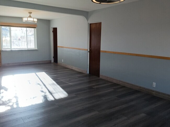 Photo - 3 Bedroom, 3 Bathroom Home! Schedule a Showing Soon!