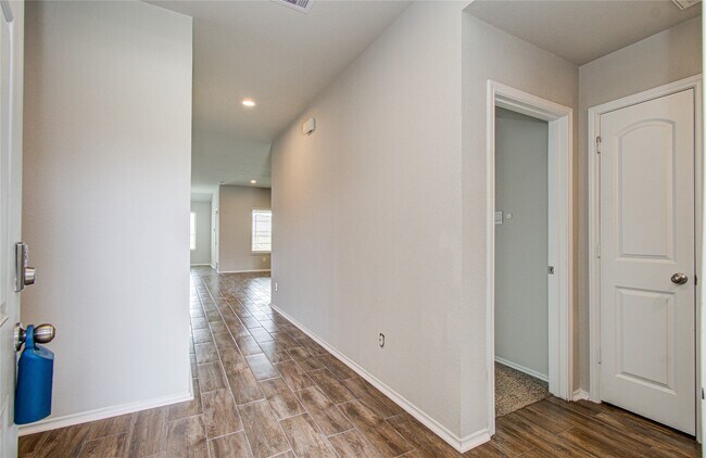 Photo - 20835 Medford Landing Ln