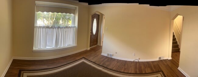 Photo - 1709 W Farnum Ave