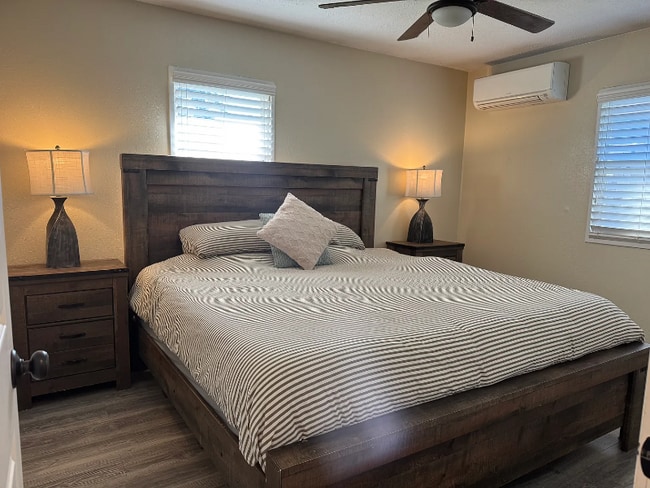 Photo - 1915 W 36th St