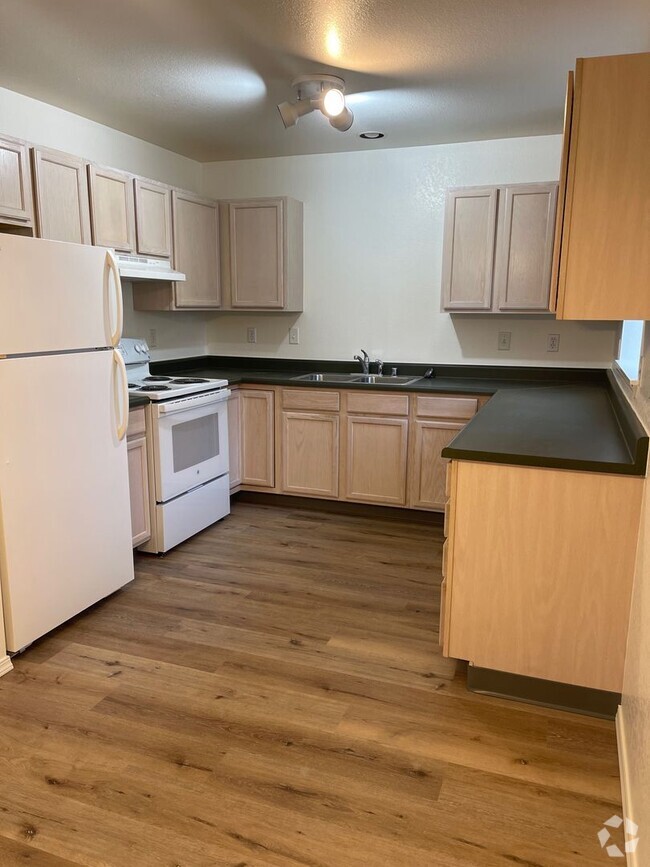 Building Photo - Charming Newly Remodeled 2-Bedroom, 1-Bath... Rental