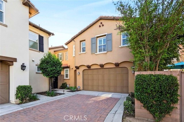 Building Photo - 2976 E Coalinga Dr