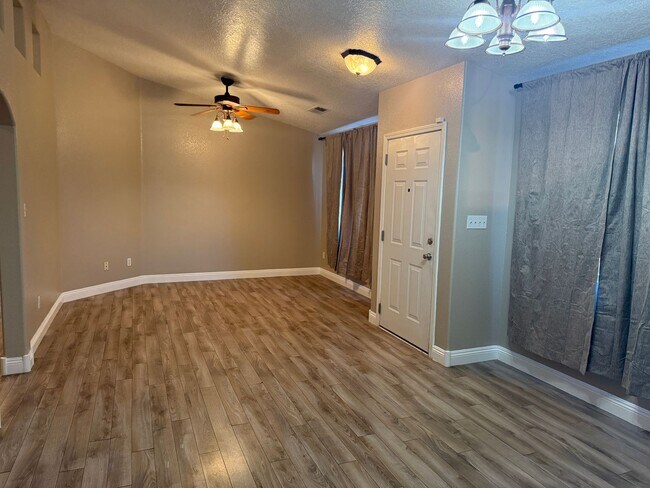 Photo - Great Area, 3 Bedroom, 2 Bath with major kitchen appliances.