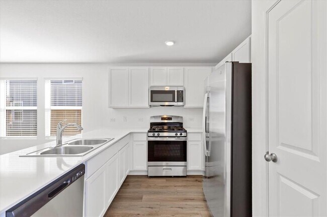 Photo - 210 Chapel Beck Dr