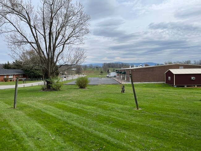 Photo - 1031 W Vann Rd