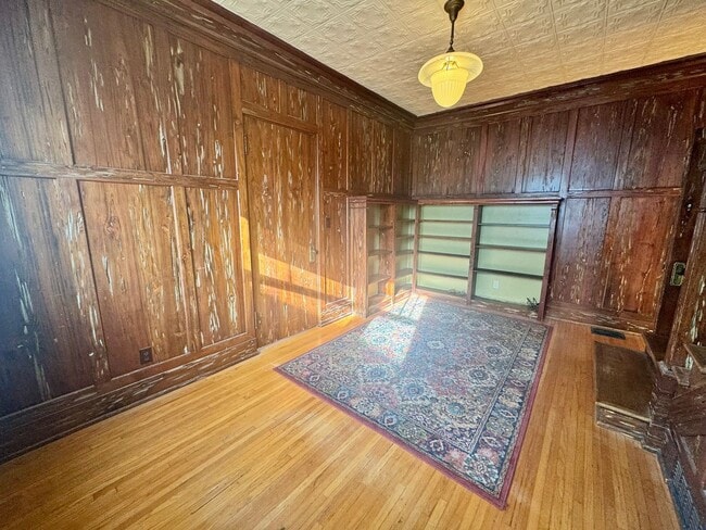 Photo - Centrally located 3-bedroom 2-bath