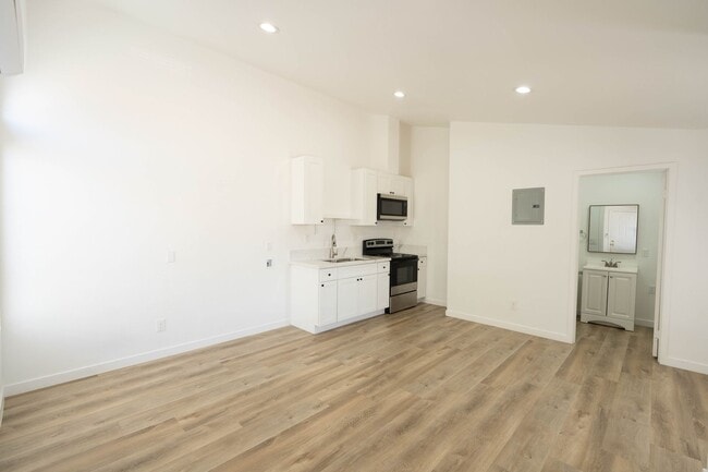 Photo - 26074 Bay Ave Unit 2