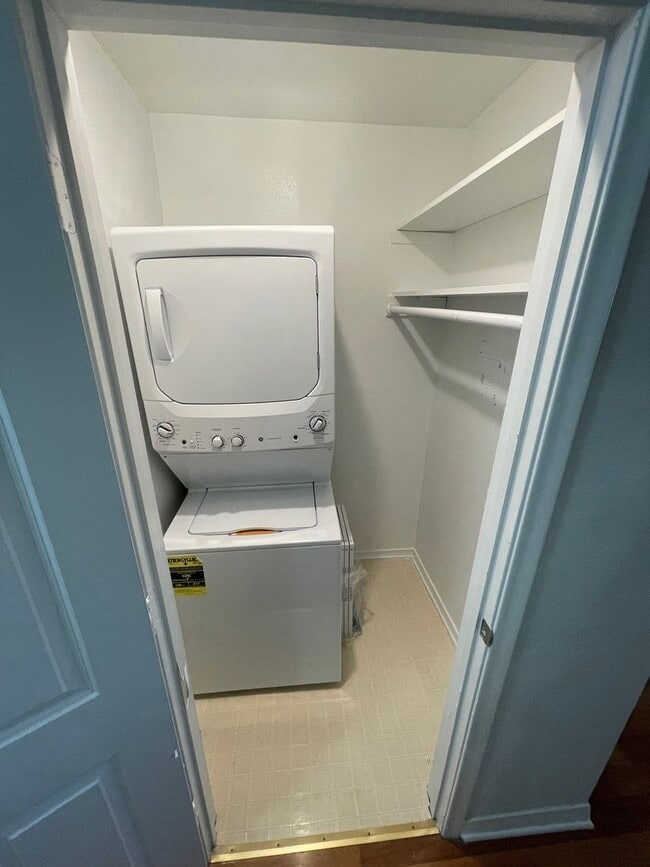 Photo - 6315 Richmond