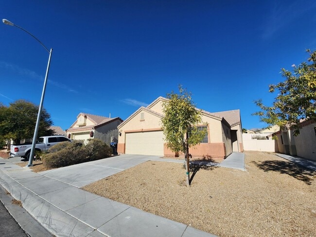 Photo - Beautiful Single Story Three Bedroom Home!