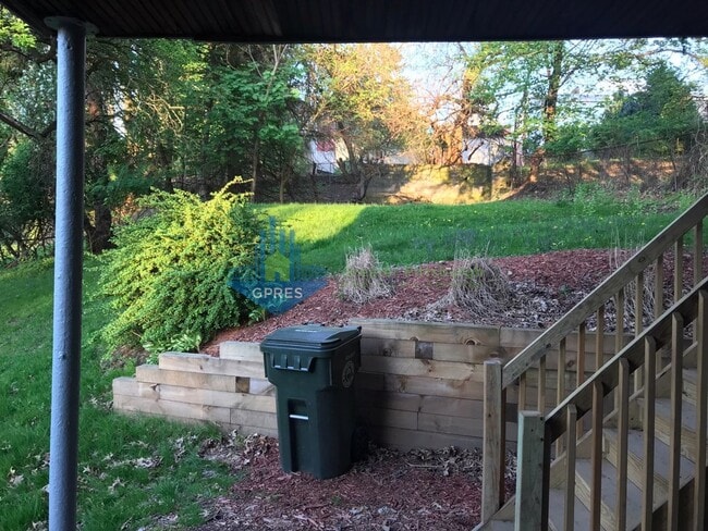 Photo - 2-bedroom 1st floor apartment for rent in ... Unit 1