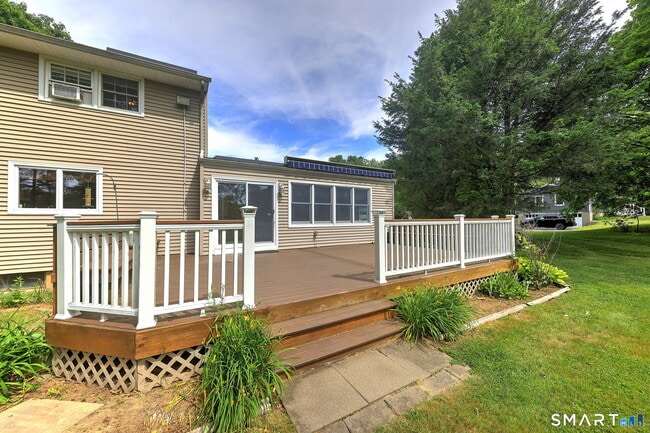 Photo - 352 Hitching Post Dr