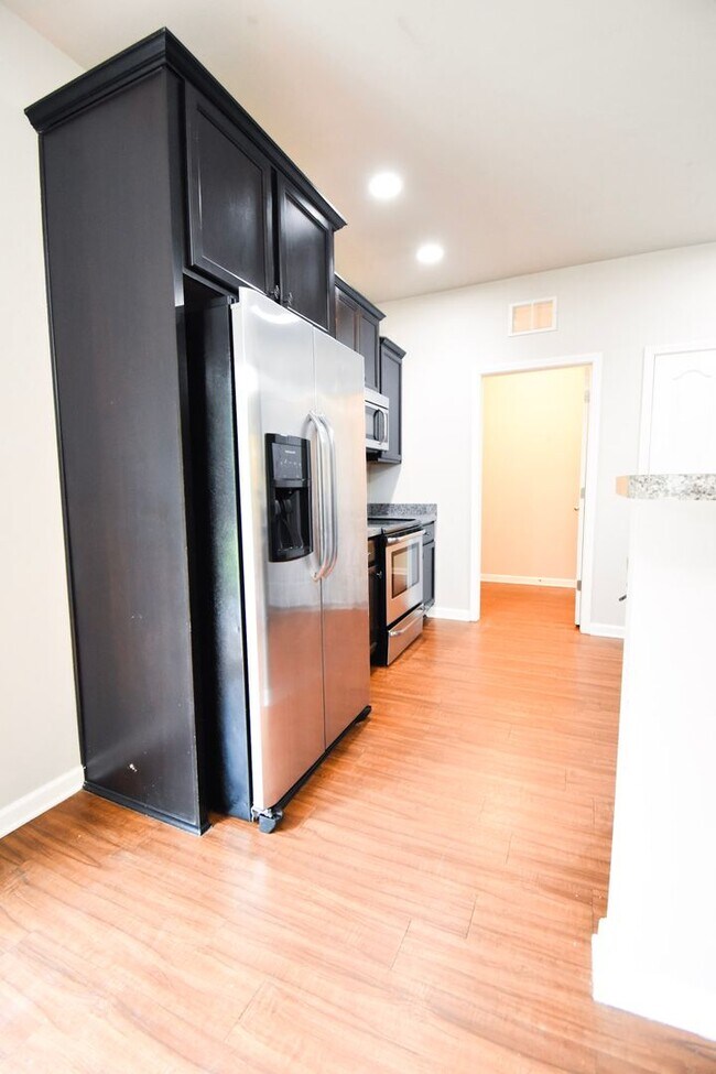 Photo - Coming Soon: 3 BEDROOM 2 BATHROOM - PETS C...