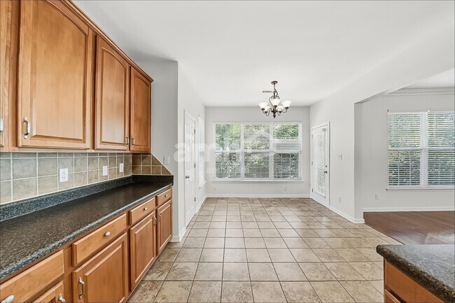 1010 Breakmaker Ln