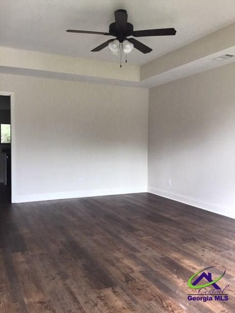 Photo - 324 Grayton Way