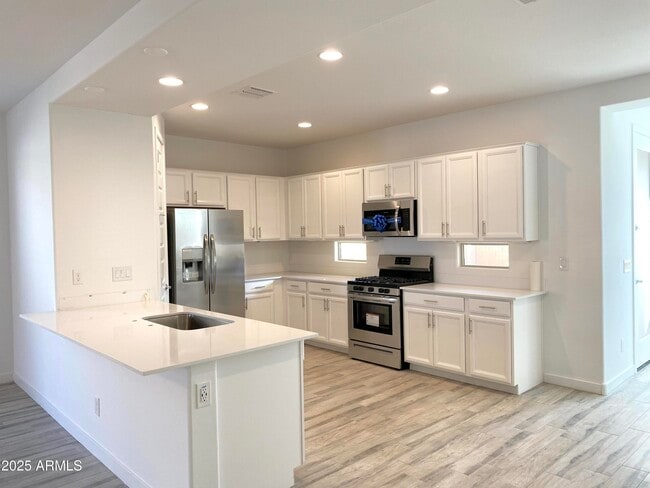 Photo - 2211 W Park St