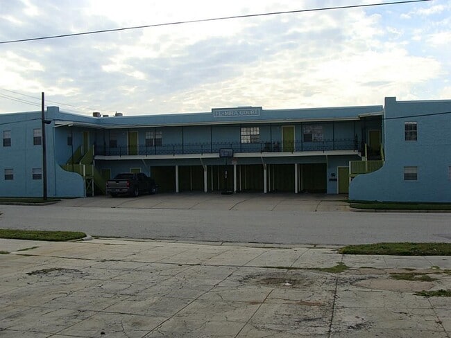Building Photo - 802 Avenue K Unit 3 Rental