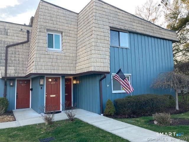 Building Photo - 1223 Stratfield Rd Unit 1223