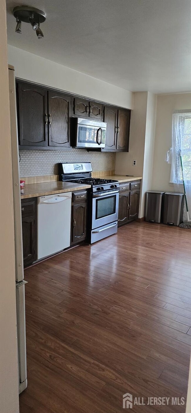 Photo - 78 Highview Dr