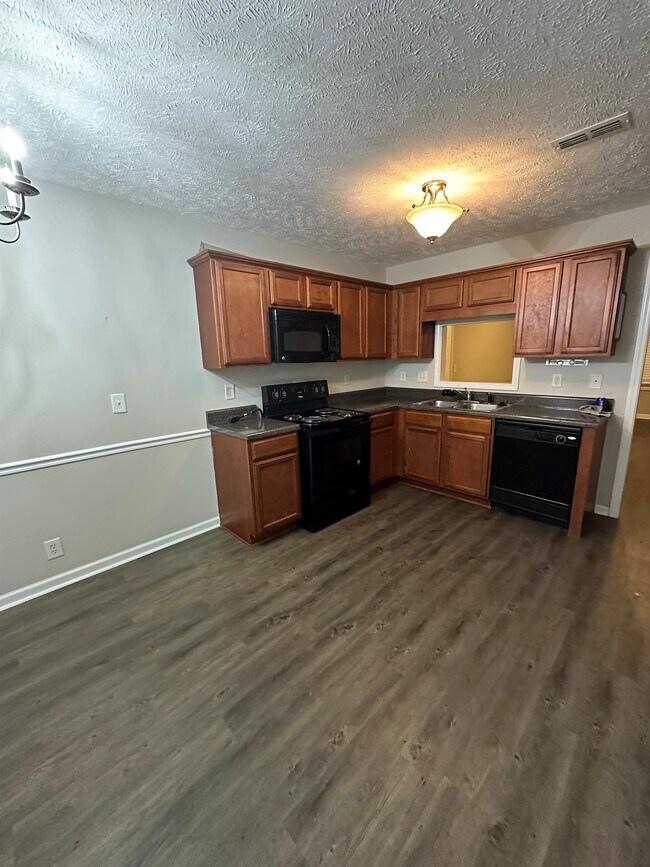 Photo - 9209 Thomason Trail