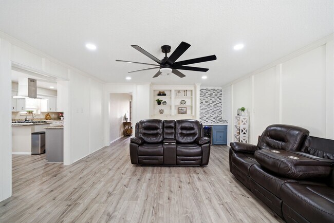 Photo - 12935 Belgrave Dr