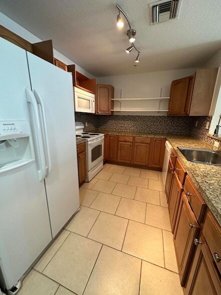 Photo - 1203 Town Center Dr