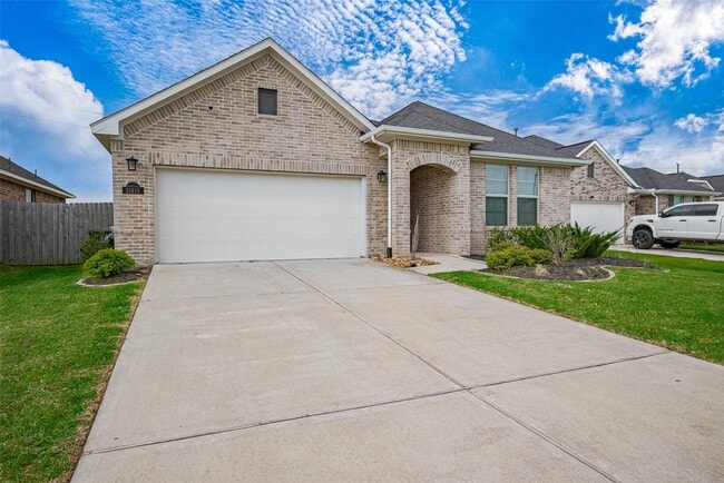 Photo - 31415 Conover Dr