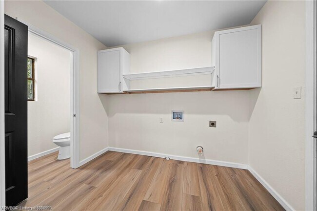 Photo - 9609 Jenny Lind Rd