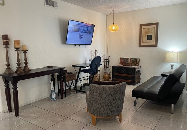 Photo - 1800 Edmond St Unit 1 BedRoom