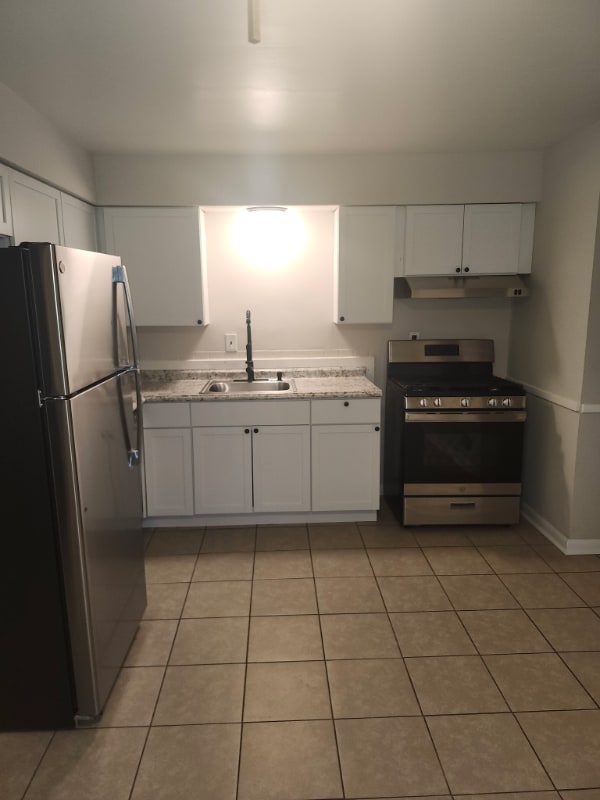 Photo - 25 Laurel Ave Unit 2