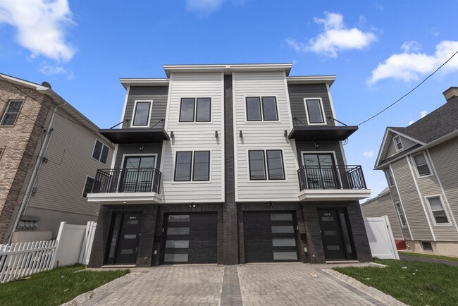 Photo - 403 Maple St Condo Unit A