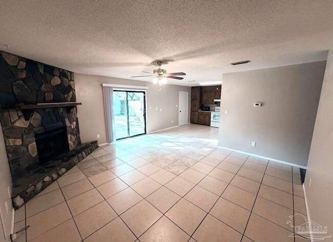 Photo - 7811 Deborah Dr