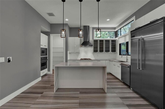 Photo - 1802 Mondrian Cir