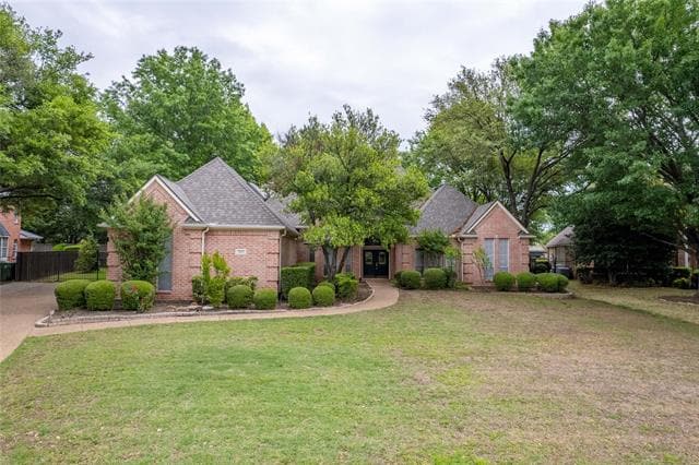 Photo - 325 Highland Oaks Cir House