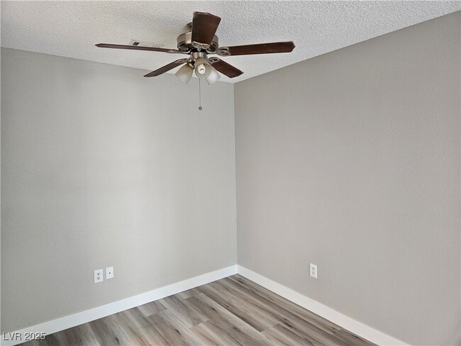 Building Photo - 7100 W Pirates Cove Rd Unit 2082 Rental