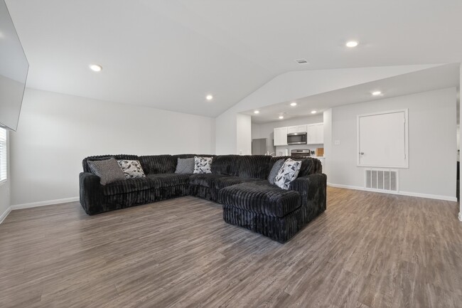 72 County Road 51028