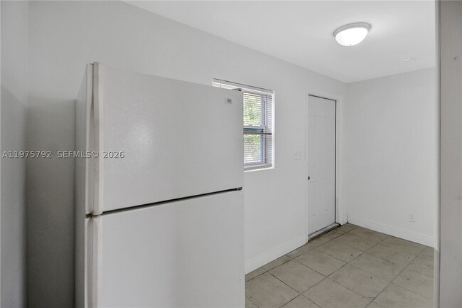 Photo - 1160 W 26th St Unit B