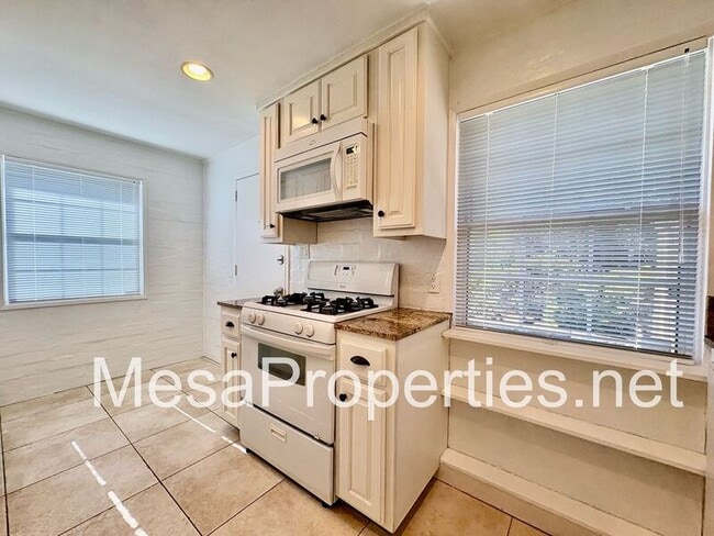 Photo - 1480 N Mills Ave