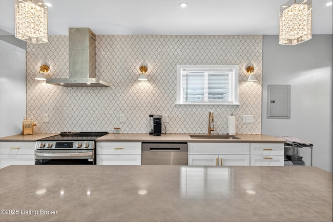 Photo - 1537 W Market St Unit 2