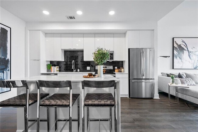 1777 Peachtree St NE Unidad 519