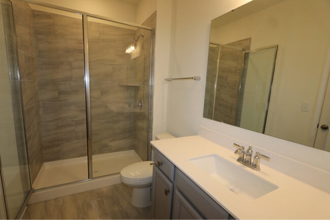 Photo - 1924 Carrollton Dr