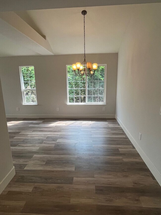 Photo - Large Single Level 4 Bedroom 2 Bathroom Home located in Northeast Rohnert Park