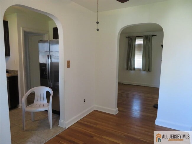 Photo - 52 Avenel St