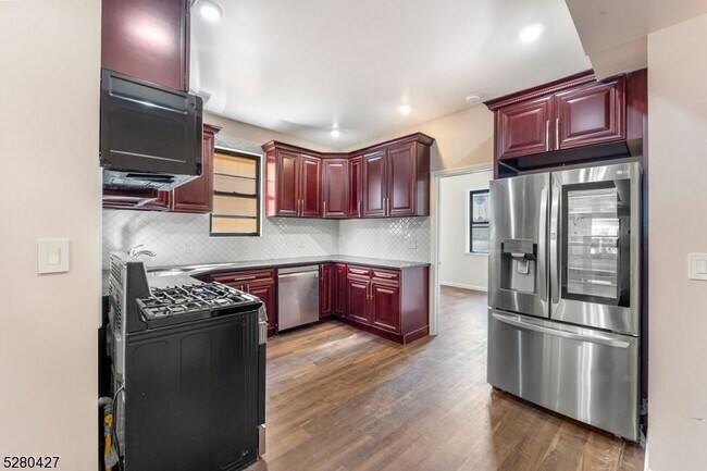 Photo - 120 Paine Ave Unit 2R